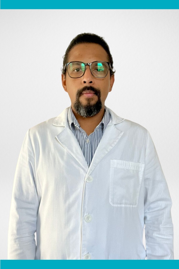 Dr. Luis Darío Cerezo
